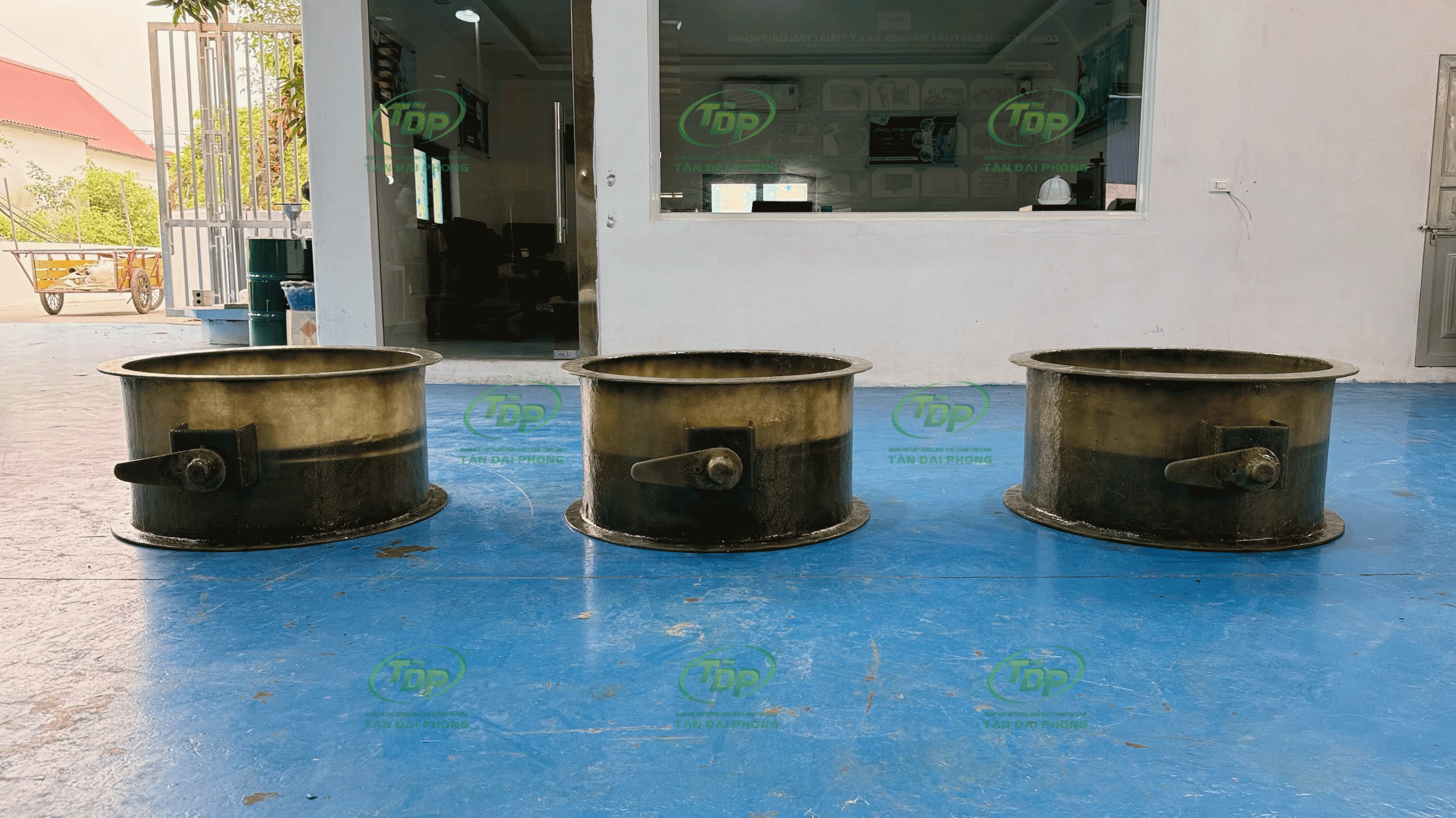 Van Gió Nhựa Composite FRP