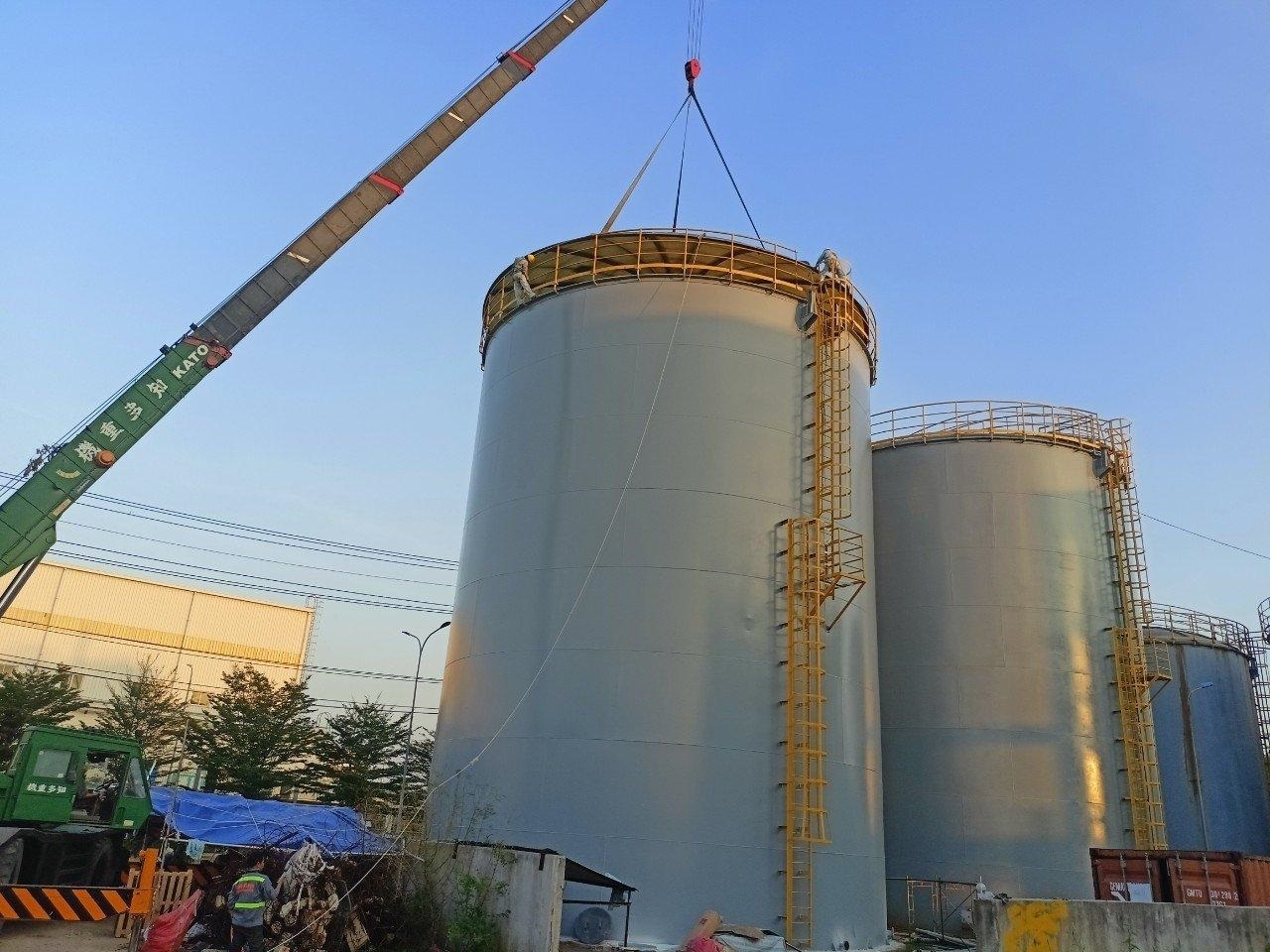 Bồn Sắt Bọc Composite Frp