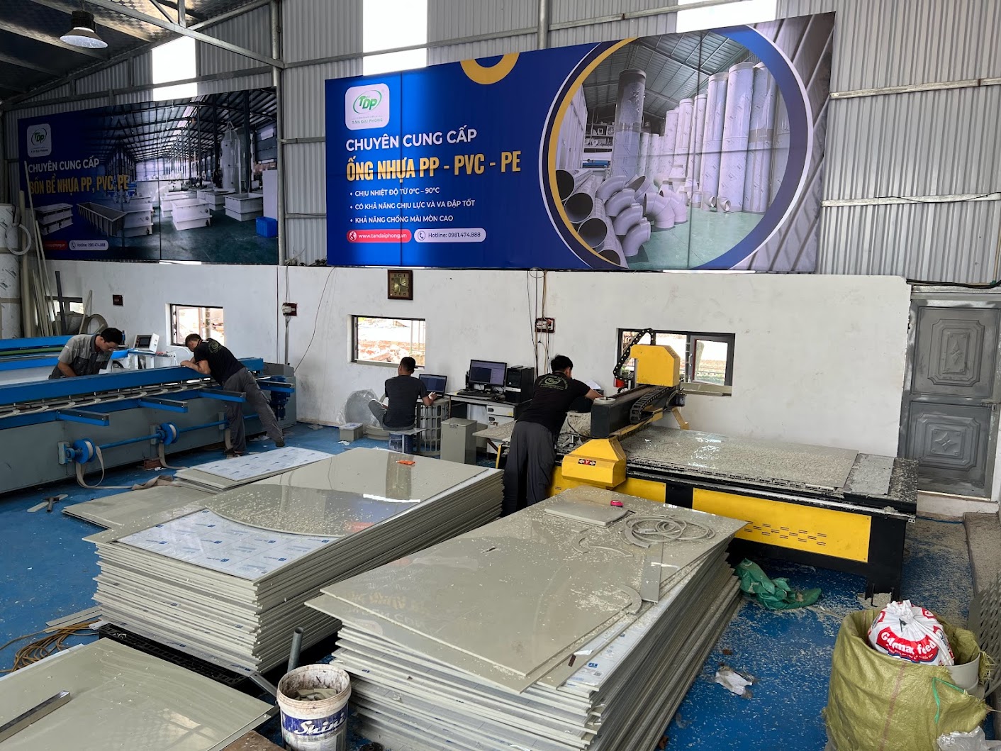 Gia Công CNC Nhựa Theo Yêu Cầu