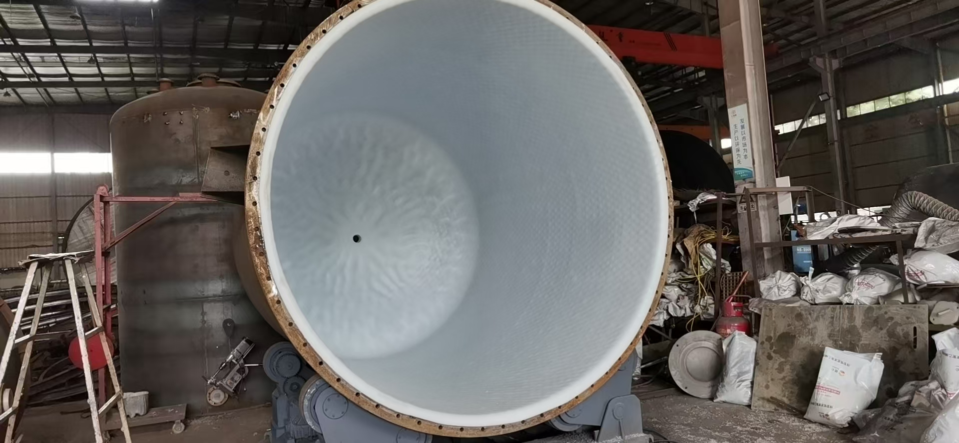 Bồn Chứa HNO3 (Axit Nitric) Bằng Lining PE ( Teflon)